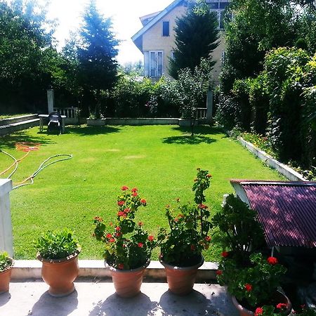 Jeelani Guest House Srīnagar Dış mekan fotoğraf
